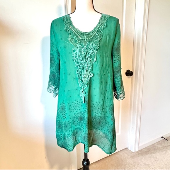MAD ABOUT STYLE Lightweight Green Embellished Tunic—SZ. Small/Medium - Picture 1 of 13